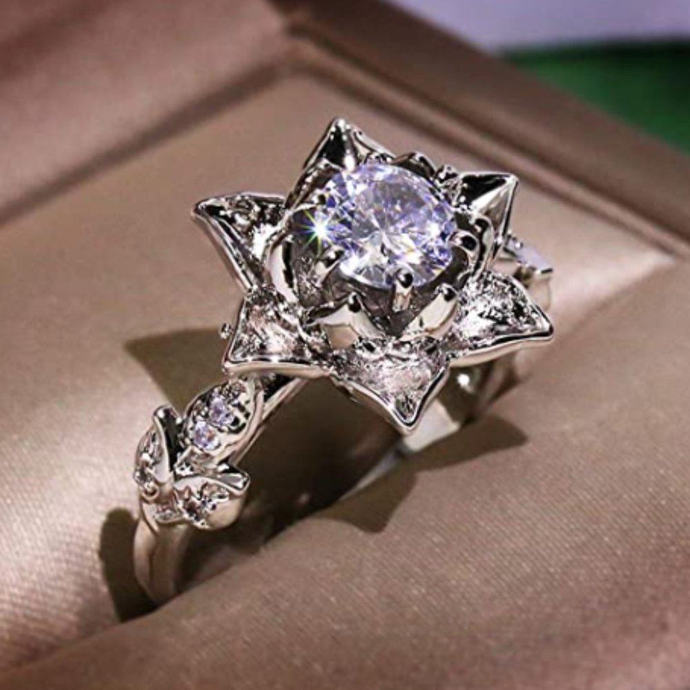 Engagement Ring Vintage Rhinestone  Flower